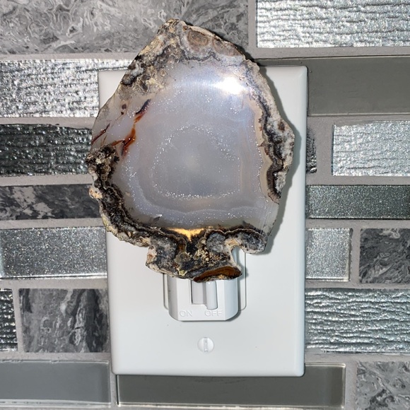 Hand cut and polished rock night light - Picture 2 of 6
